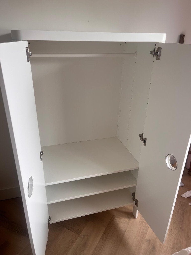 Foto 4 van IKEA busunge kinder kledingkast