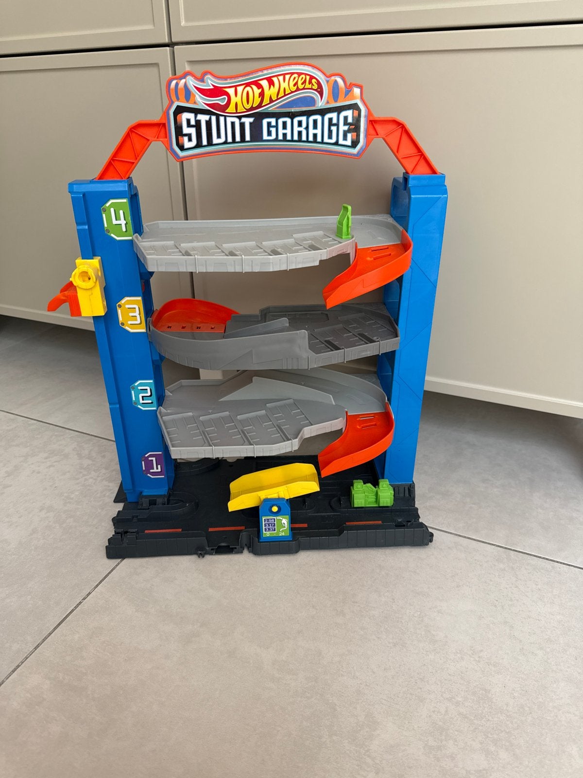 Hot Wheels Stunt Garage Speelset, Ophalen of Verzenden, Zo goed als nieuw