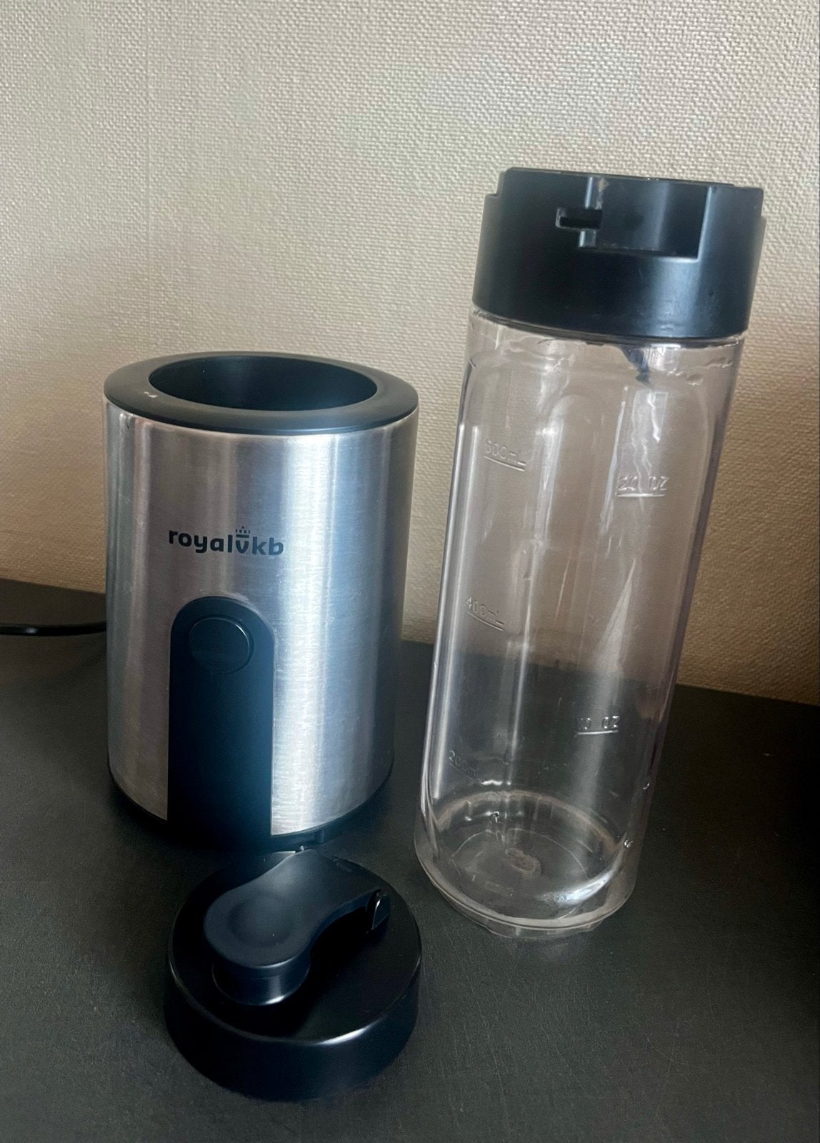 Royal Lükb Blender - Smoothie en Ijskoffie Maker, Minder dan 1 liter, Ophalen, Zo goed als nieuw, 1 snelheid