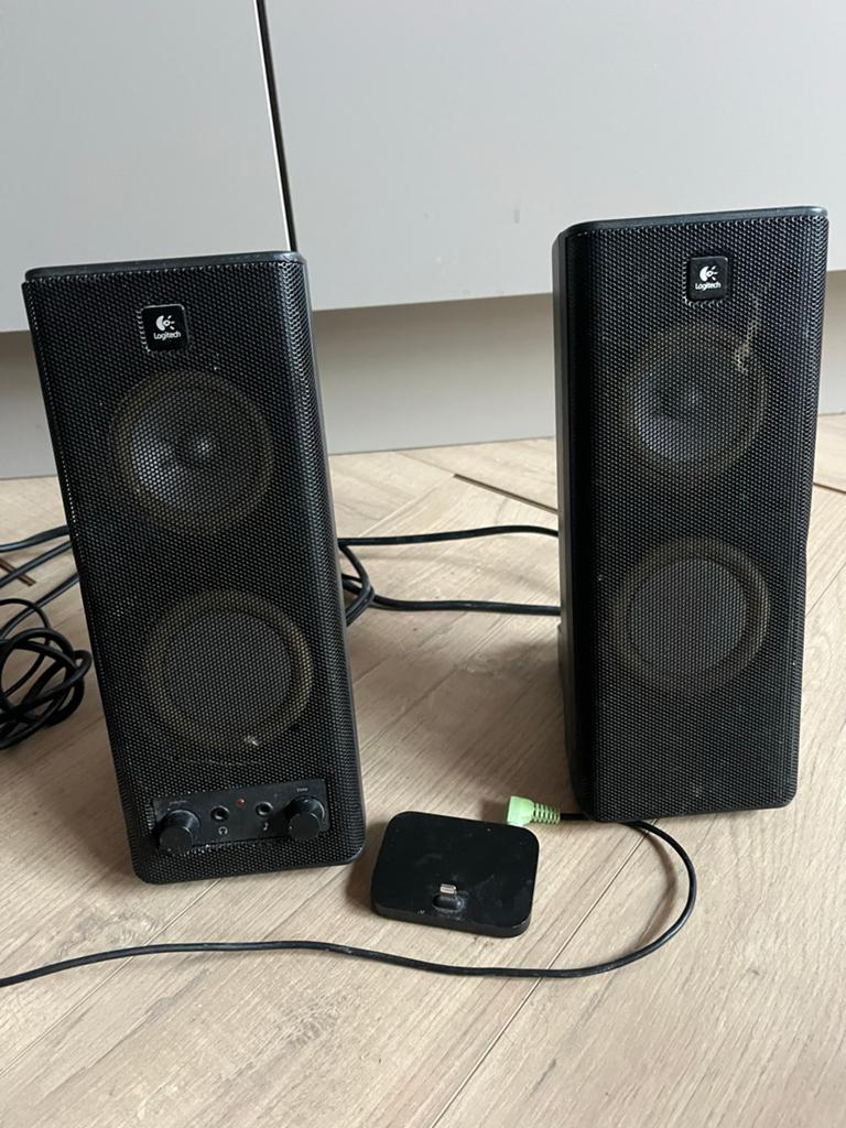 Logitech speakers met iPhone aansluiting (oude dock), Audio, Tv en Foto, Luidsprekers, Overige merken, Gebruikt, Ophalen of Verzenden