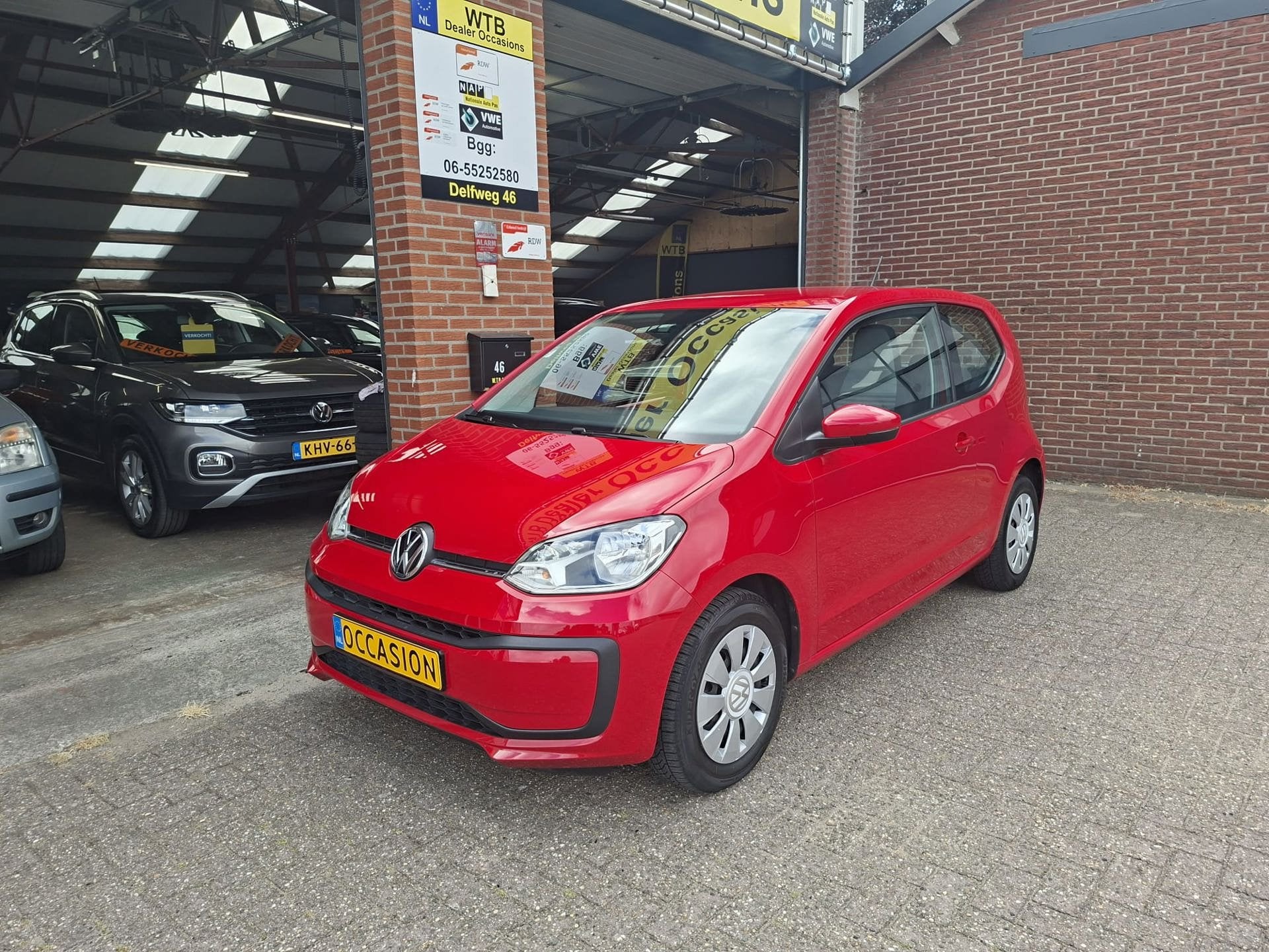 Volkswagen Up! 1.0 BMT take up!, Airco, Bluetooth Dealer oh., Voorwielaandrijving, Gebruikt, Emergency brake assist, 23 km/l