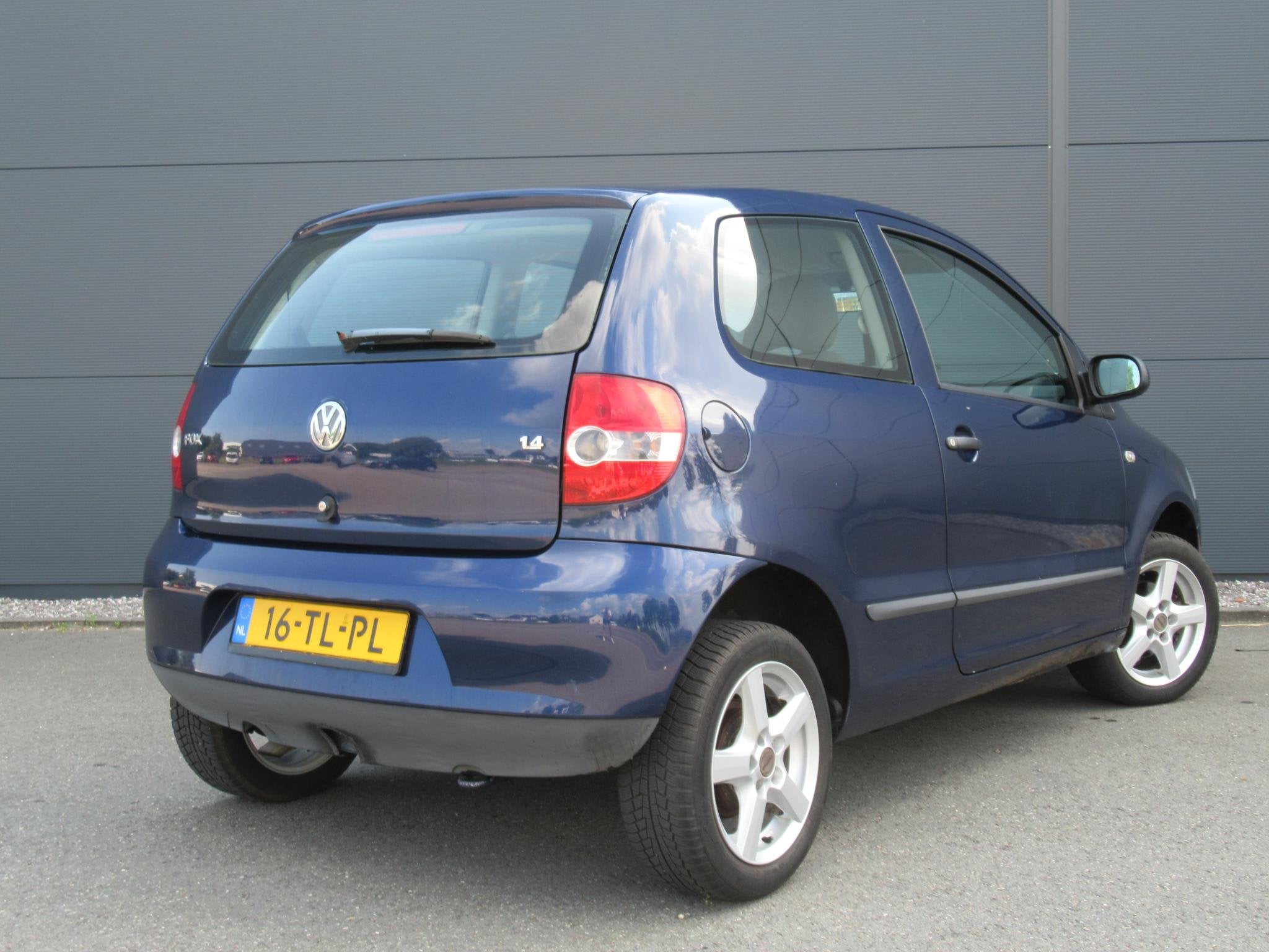 Volkswagen Fox 1.4 Trendline | Nieuwe APK | Nette auto, Auto's, Voorwielaandrijving, Origineel Nederlands, Handgeschakeld, 75 pk