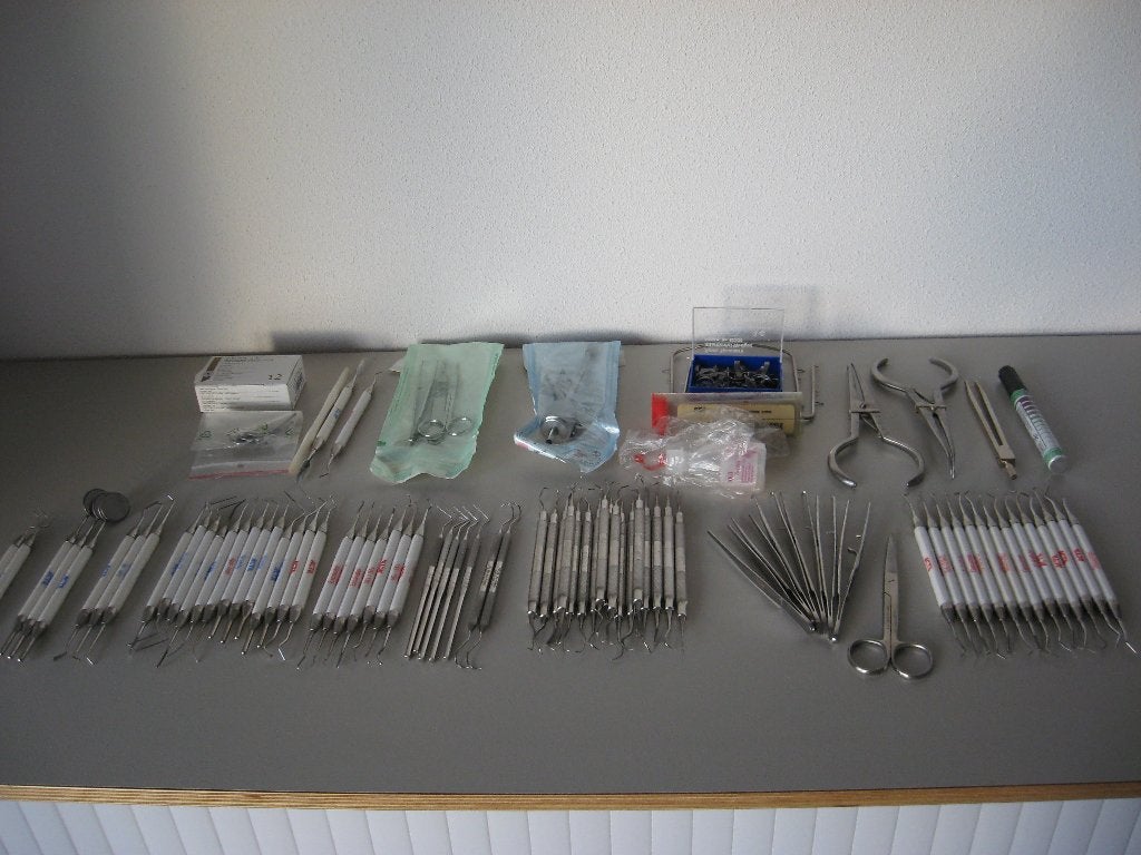 Instrumenten - tandarts - mondzorgkunde - tandtechniek, Sieraden, Tassen en Uiterlijk, Uiterlijk | Mondverzorging, Ophalen of Verzenden