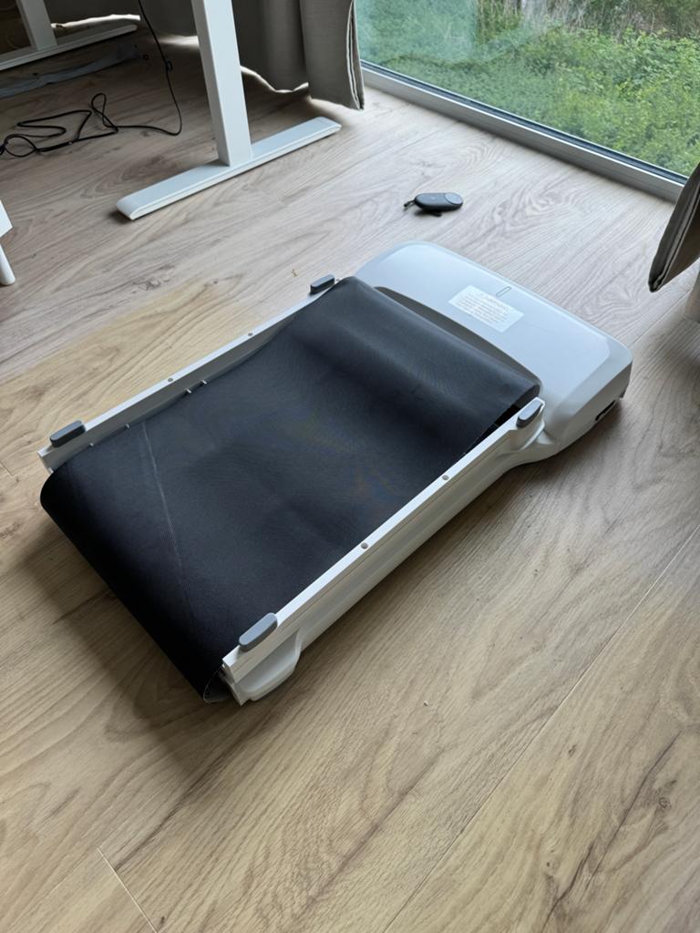 WalkingPad WPC1F Loopband - Compact en Stil, Sport en Fitness, Fitnessapparatuur, Zo goed als nieuw, Loopband, Benen, Metaal, Ophalen