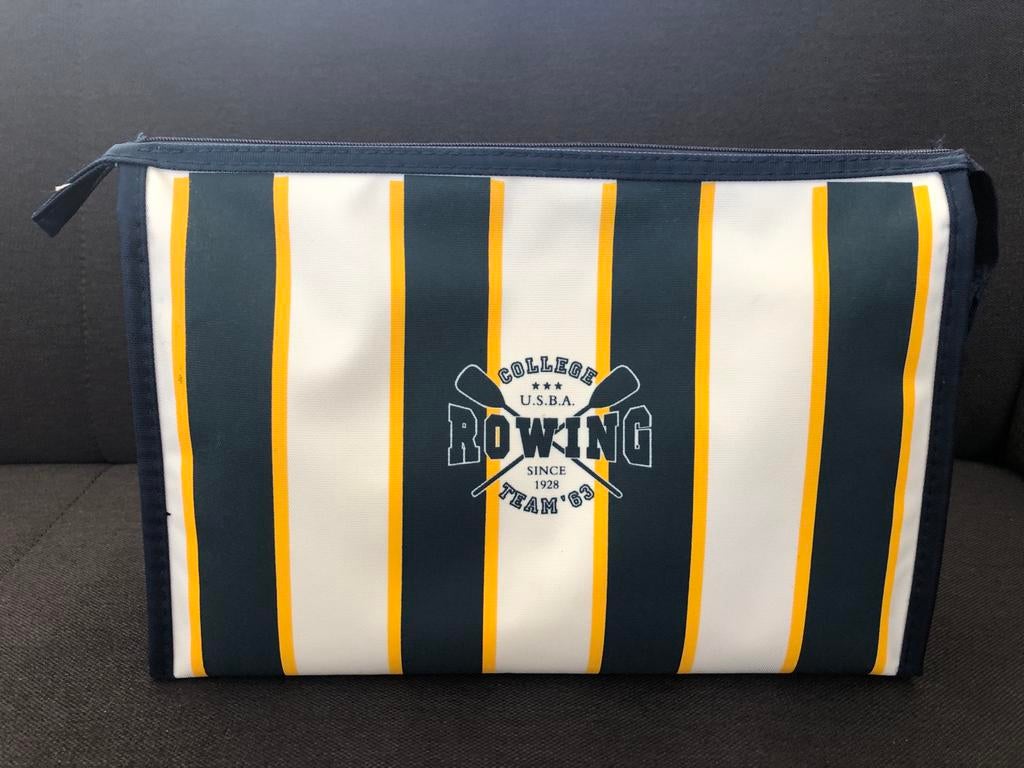 Ongebruikte toilettas met opdruk College Rowing Team 63, Ophalen of Verzenden, Zo goed als nieuw