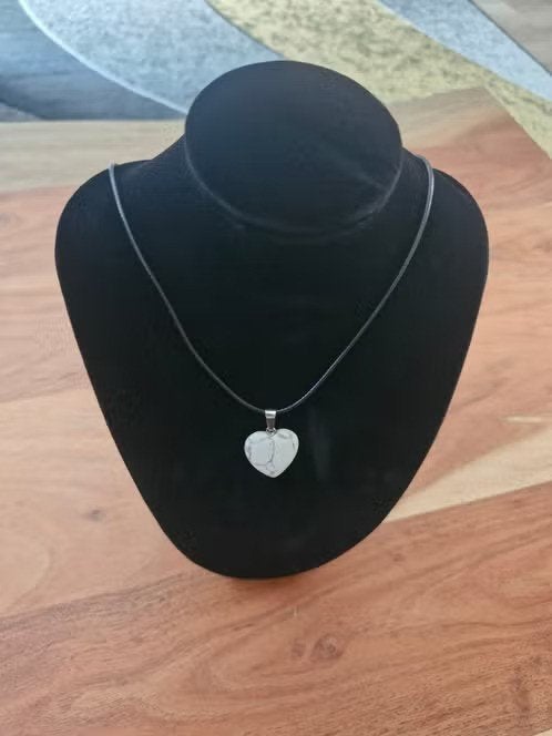 Wit marmer hartjes ketting h, Overige materialen, Verstelbaar, Wit, Onbekend