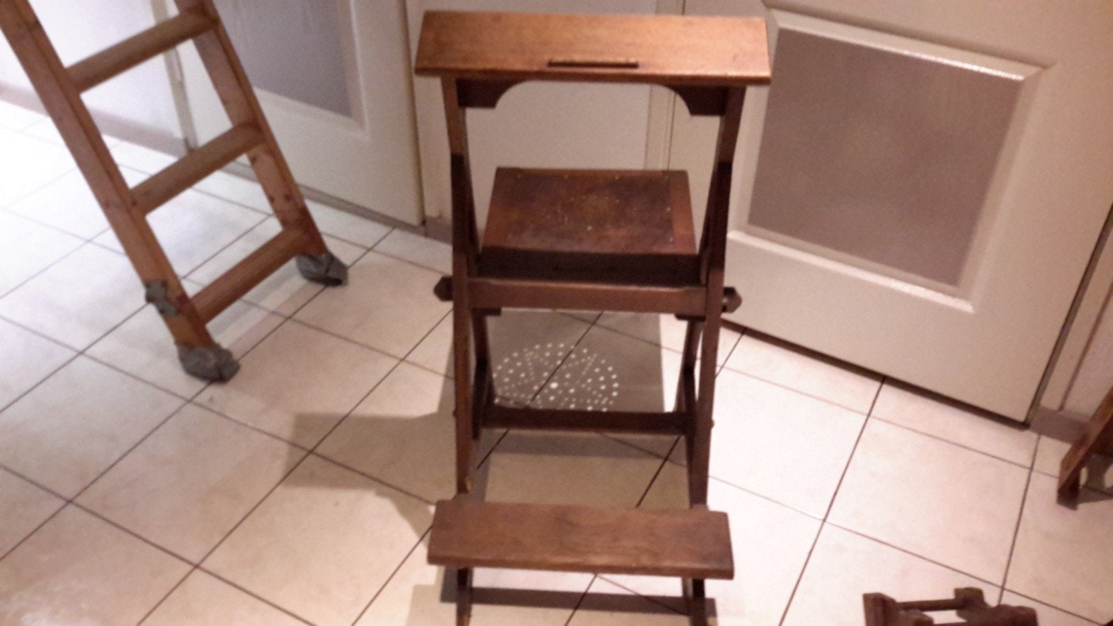Oude houten bid/knielstoel, Ophalen, Huis en Inrichting