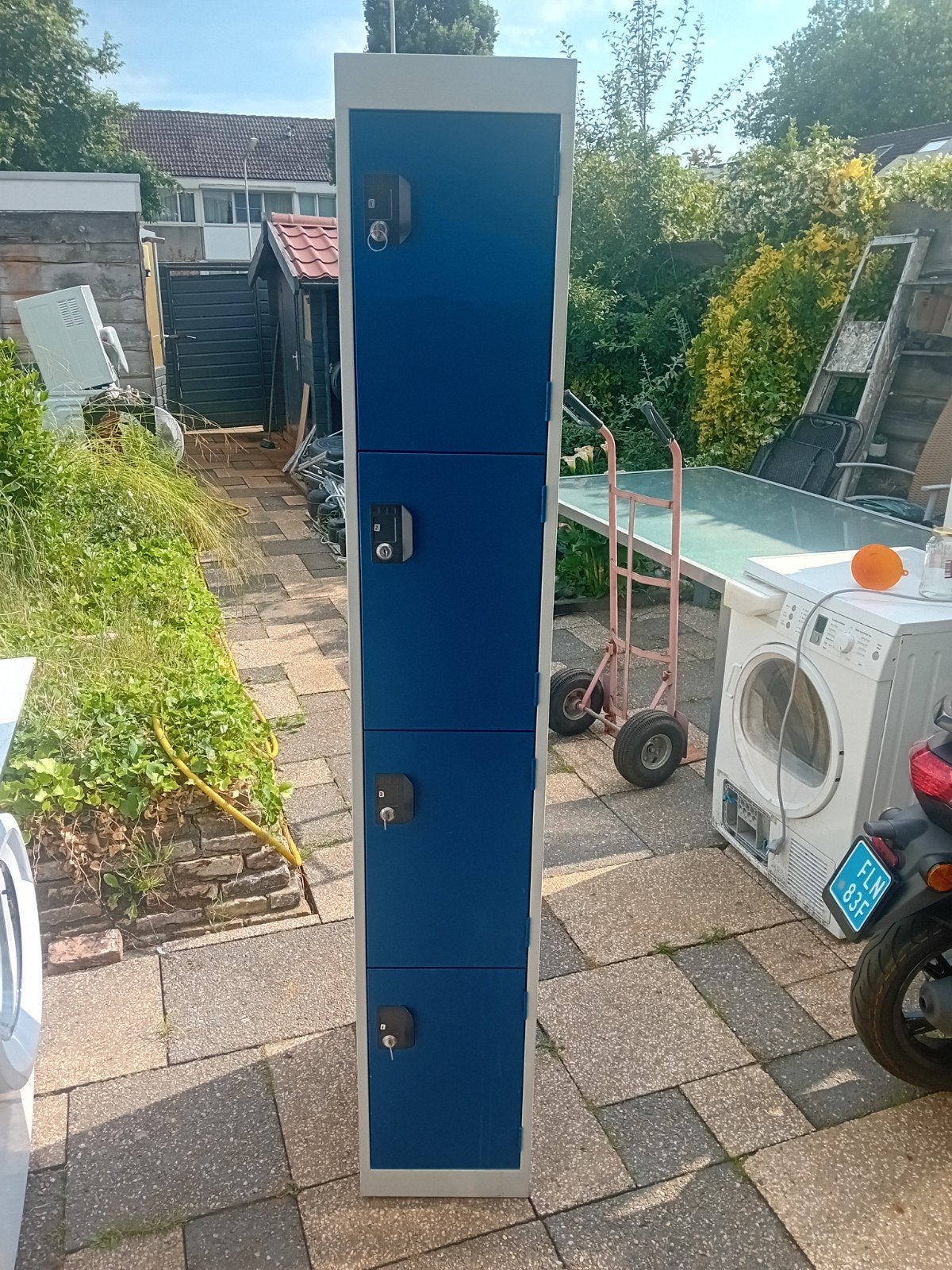 Locker kast, Ophalen, Gebruikt