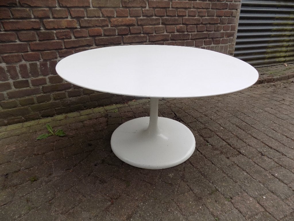 Vintage salontafel Tulipvorm jaren 60 wit rond, Huis en Inrichting, Tafels | Salontafels, Gebruikt, 50 tot 100 cm, Rond, 50 tot 100 cm