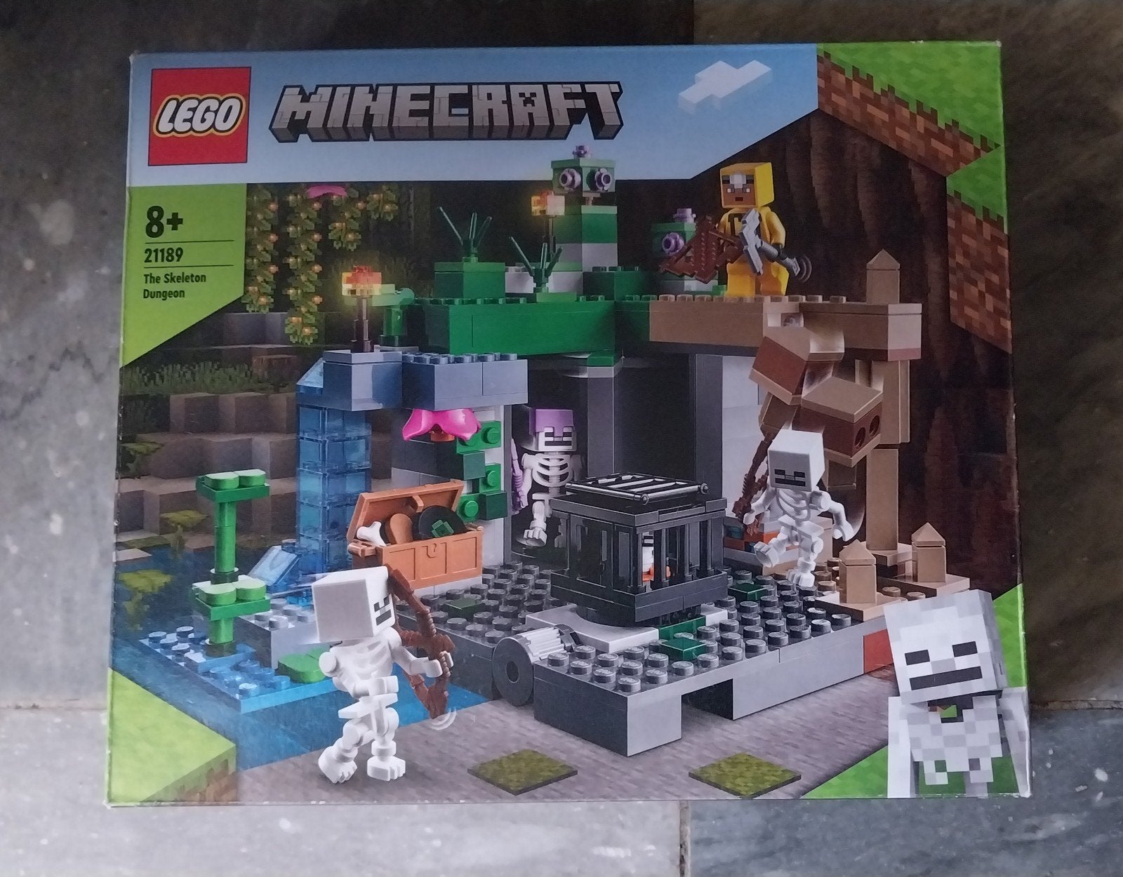 Lego Minecraft 21189: The Skeleton Dungeon compleet + doos, Minecraft, Lego, Ophalen of Verzenden, Zo goed als nieuw