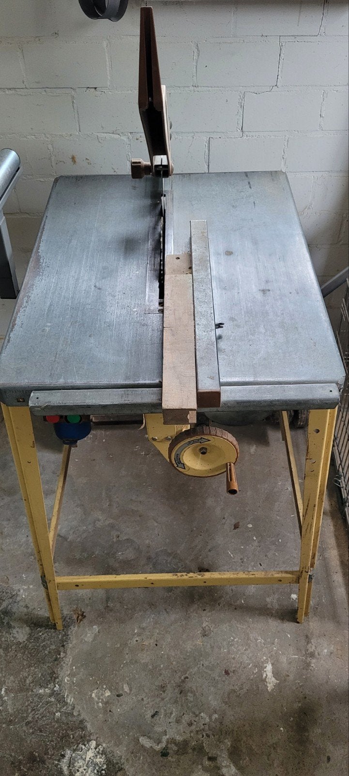 Scheppach Tafelzaag TAU T - Robuuste Cirkelzaag, Doe-het-zelf en Verbouw, Gereedschap | Zaagmachines, Gebruikt, Cirkelzaag, Ophalen of Verzenden