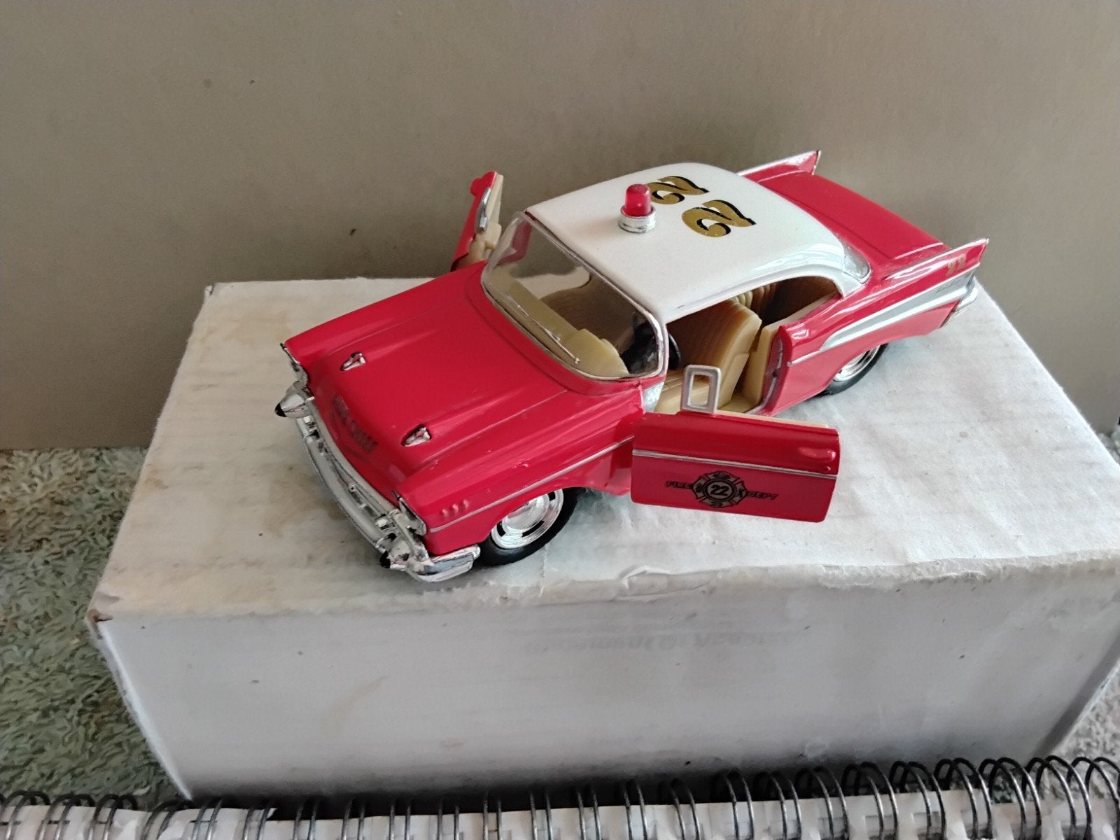 CHEVROLET  BEL AIR   SCHAAL  1 : 40    NO  22, Verzenden, Zo goed als nieuw, Bus of Vrachtwagen