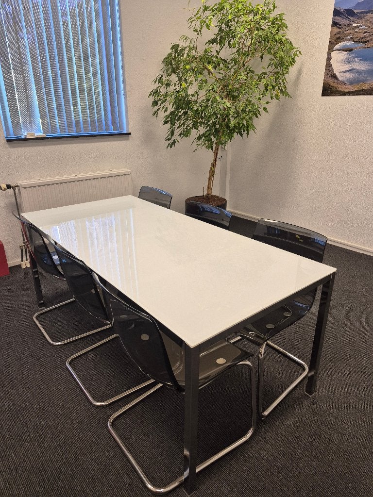6 persoons eettafel inclusief 6 stoelen, Ophalen, Overige materialen, 50 tot 100 cm, Zo goed als nieuw