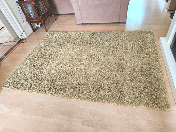 Zwaar hoogpolig vloerkleed 160x230 cm lichtbruin/okergeel, Ophalen, Gebruikt, Geel, 150 tot 200 cm