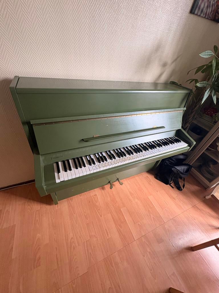 Knight piano, groen, met pedalen ( CC Bender), Muziek en Instrumenten, Piano's, Ophalen, Gebruikt, Overige kleuren, Piano