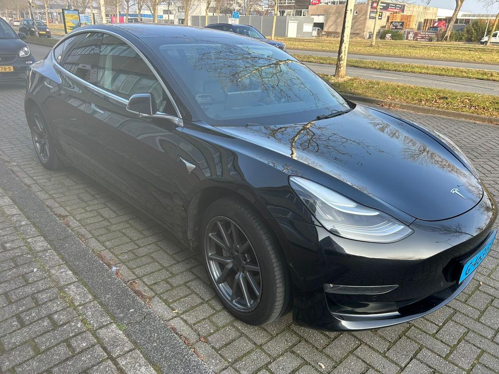 Foto 9 van Taxi huren/verhuur/ Passat huren/Golf huren/Skoda huren