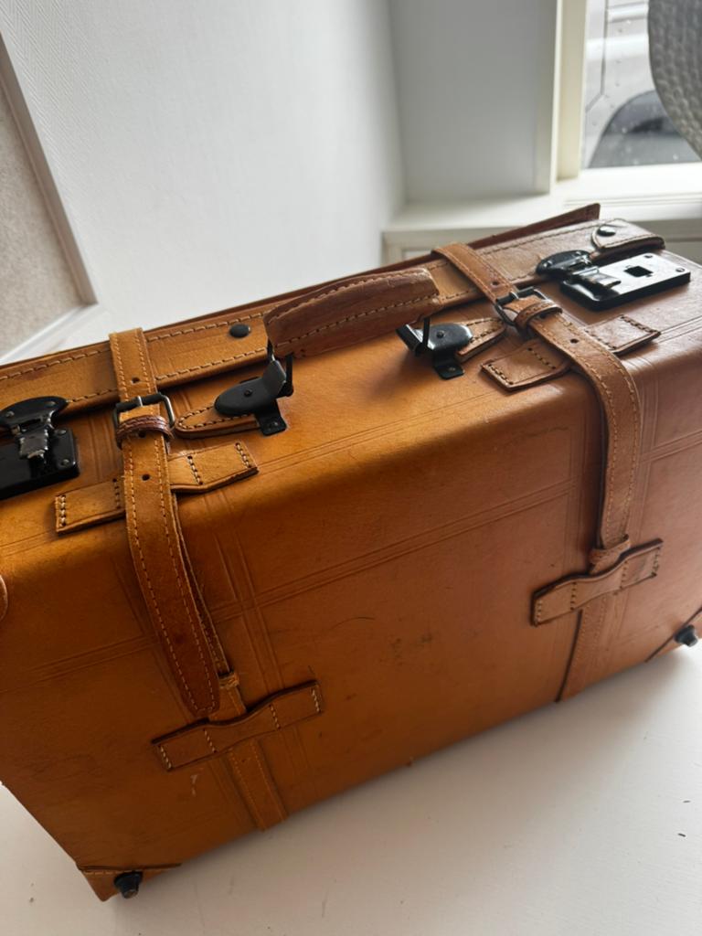 Spaanse leren vintage koffer, Ophalen of Verzenden