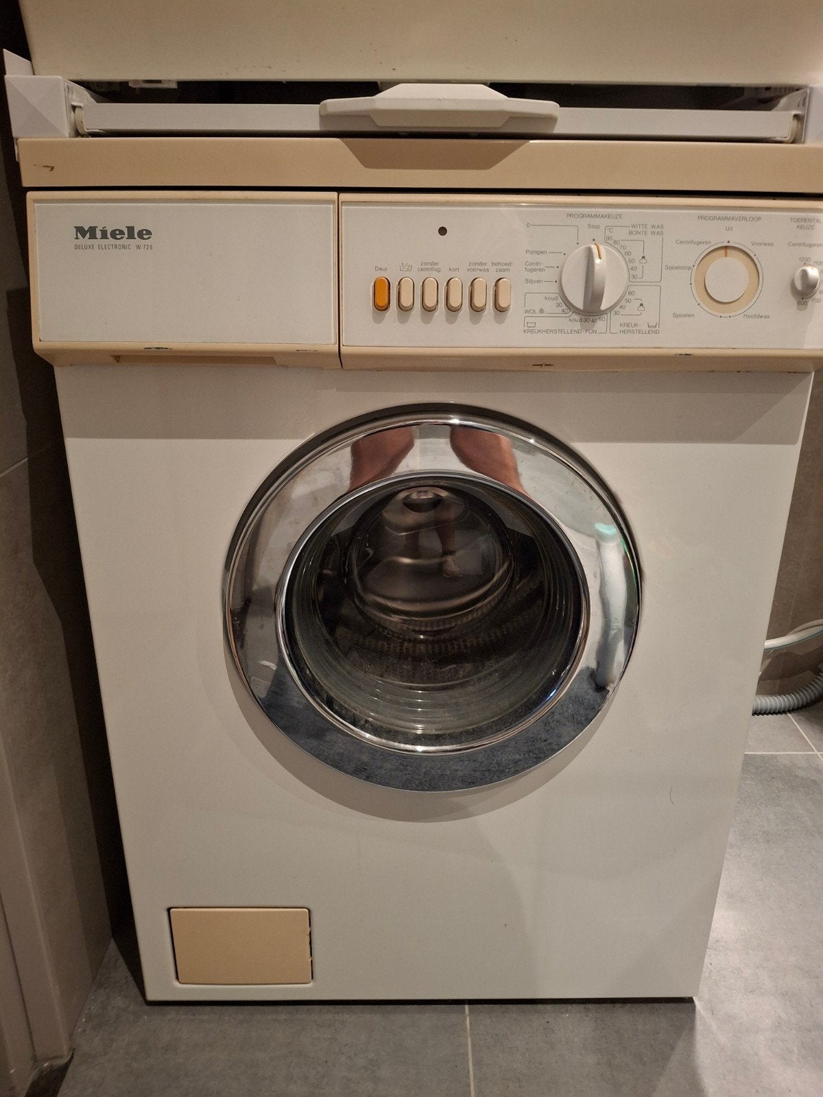Miele Deluxe Electronic W 731 Wasmachine - Wegens Verhuizing, Ophalen, Gebruikt, 1200 tot 1600 toeren, 85 tot 90 cm