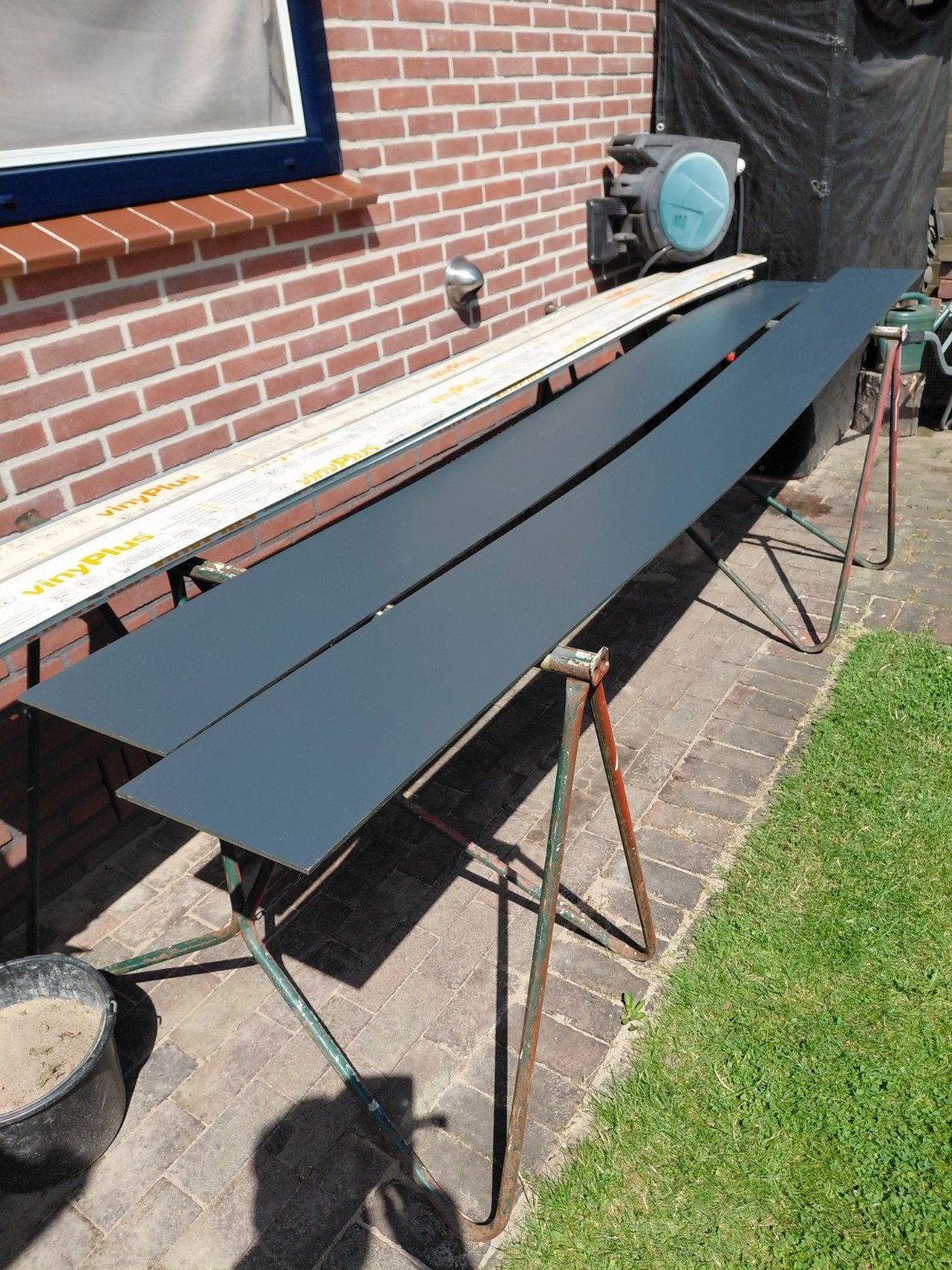 Trespa antrasiet  25,2 cm x305 cm 2x, Ophalen