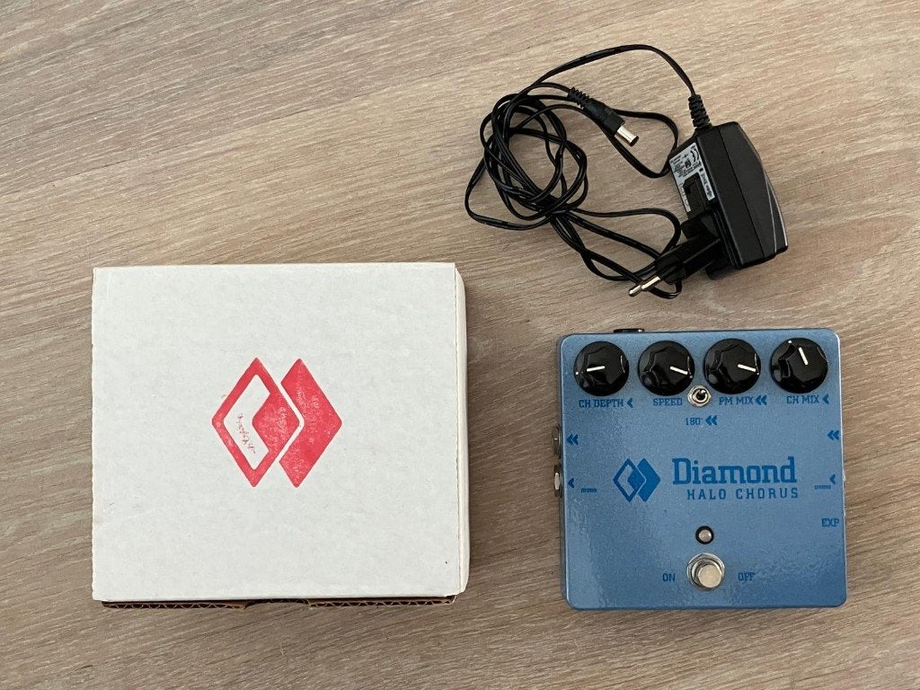DIAMOND Halo Chorus, Ophalen of Verzenden, Zo goed als nieuw, Chorus