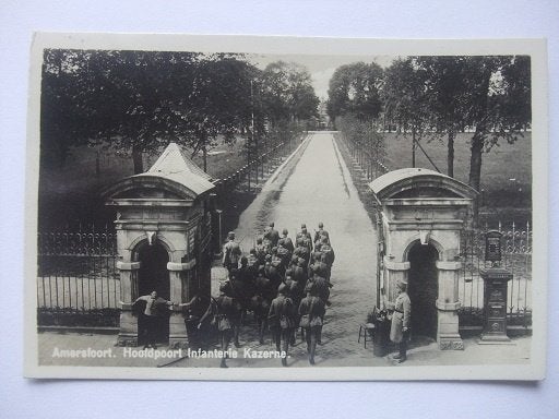P325 Amersfoort - Hoofdpoort infanterie kazerne - 1931, Verzenden, 1920 tot 1940, Gelopen, Utrecht