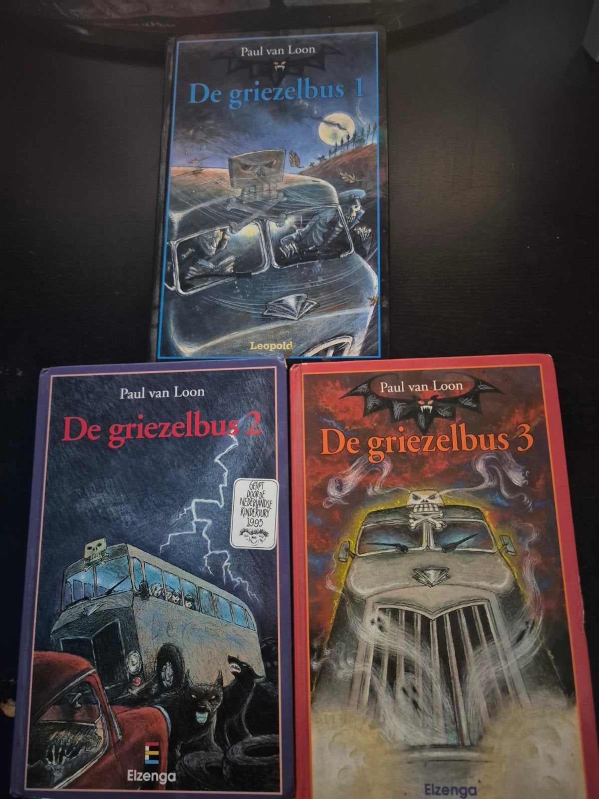 De Griezelbus 1, 2 en 3 - Paul van Loon, Ophalen of Verzenden, Gelezen, Paul van Loon, Fictie