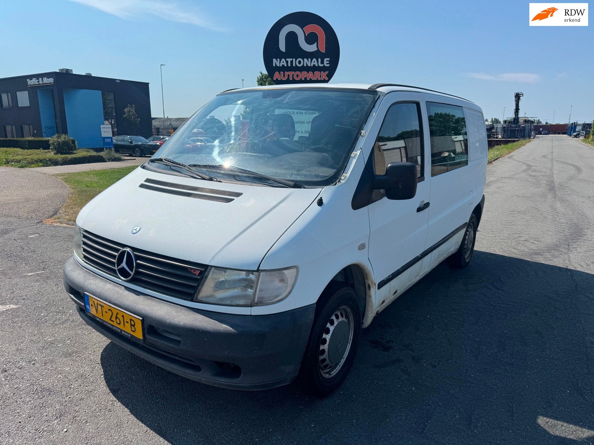 Mercedes-Benz Vito | 2001 | 108 CDI Amigo DC | Export en Han, Auto's, Bestelauto's, Gebruikt, 4 cilinders, 82 pk, Mercedes-Benz