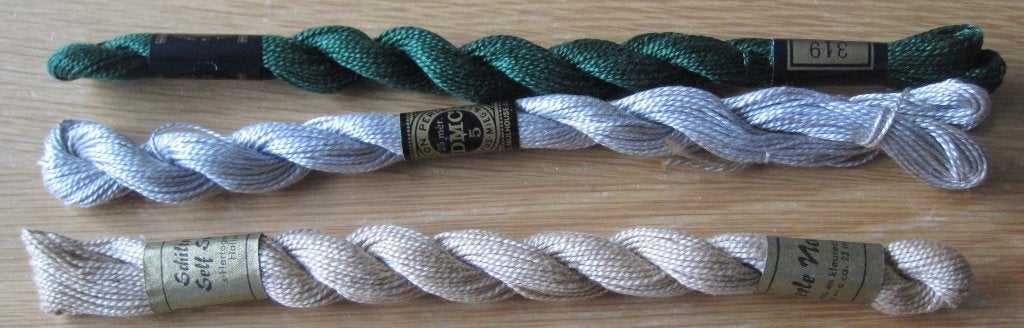 drie strengen borduurgaren - perlé - nieuw, Ophalen of Verzenden, Nieuw, Borduurgaren of Zijde