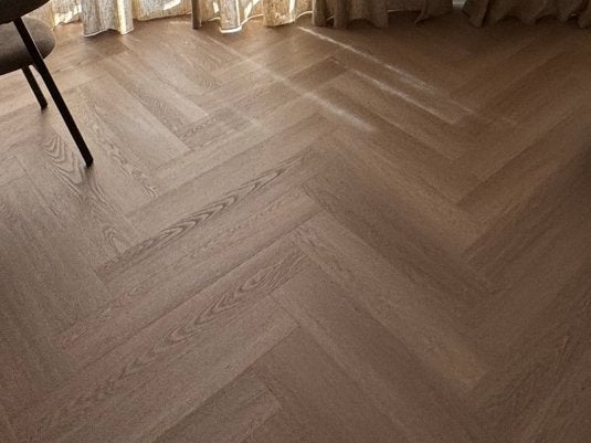 PVC YUP Fulham Herringbone Click SRC Smoky Vloer (8,5m2), Ophalen, Nieuw, Grijs, 5 tot 10 m²