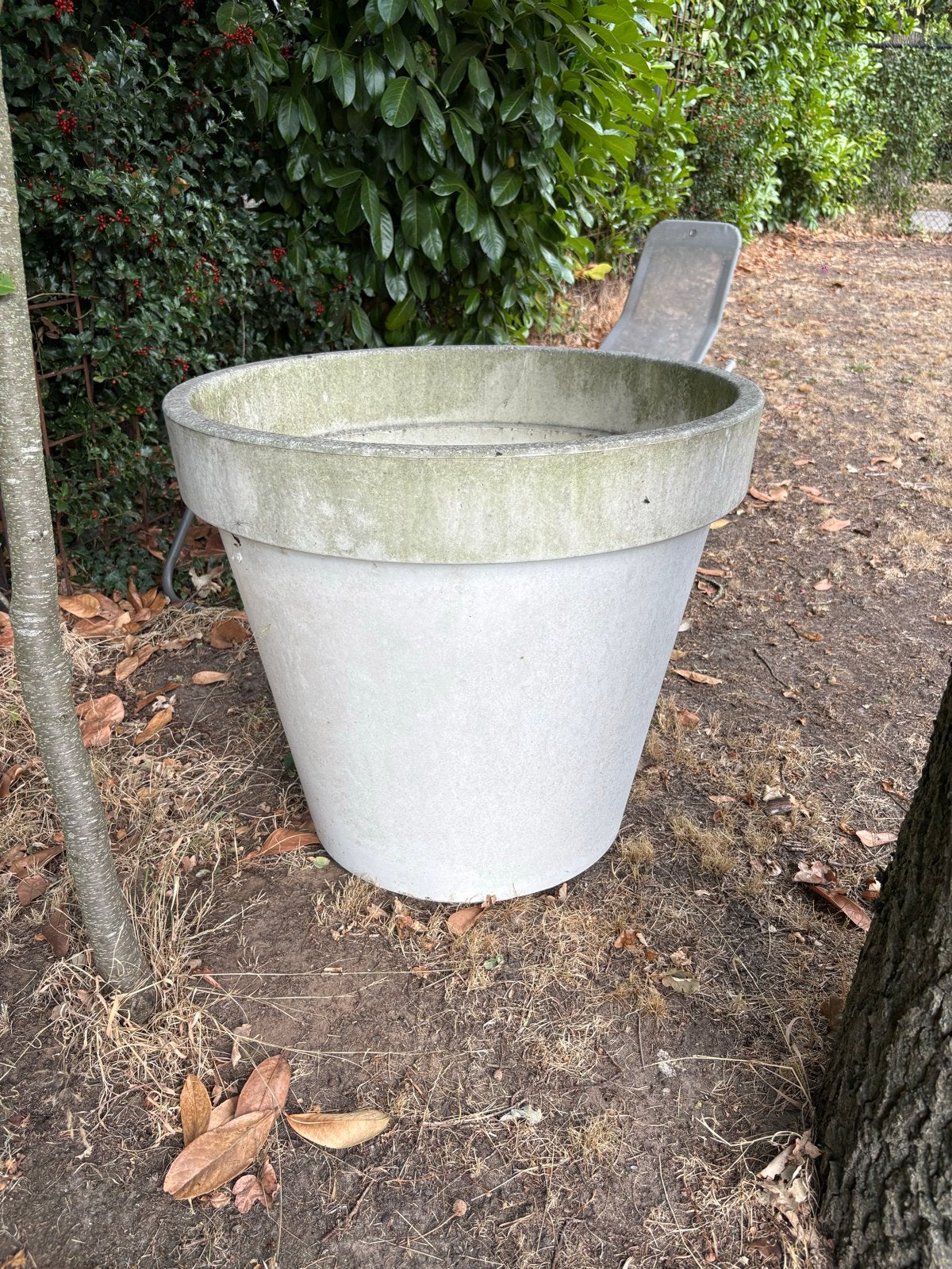 Grote betonnen bloempot voor tuin of terras, Tuin en Terras, Bloempotten, Kunststof, Gebruikt, 40 cm of meer, Rond