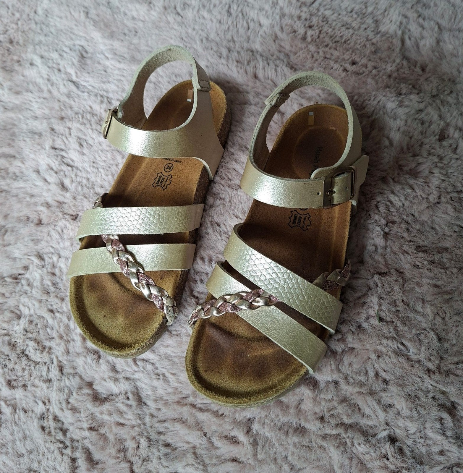 Aangeboden z.g.a.n Hush puppies sandalen mt 34, Ophalen of Verzenden, Zo goed als nieuw, Overige typen