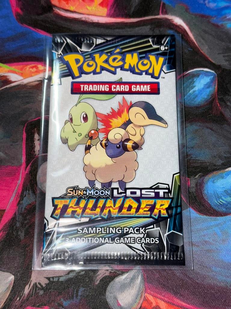 Sun & Moon Lost Thunder Sampling Booster Pack Sealed, Hobby en Vrije tijd, Verzamelkaartspellen | Pokémon, Ophalen
