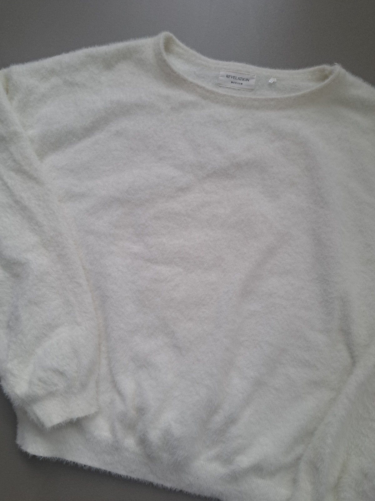 Revelation trui, Maat 38/40 (M), Beige, Ophalen of Verzenden, Zo goed als nieuw