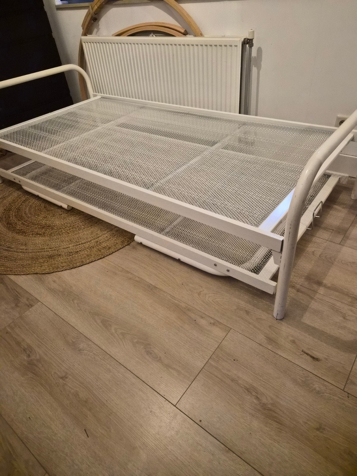 Uitschuifbaar bed / logeerbed - Wit metaal, Ophalen, Gebruikt, 90 cm, Eenpersoons