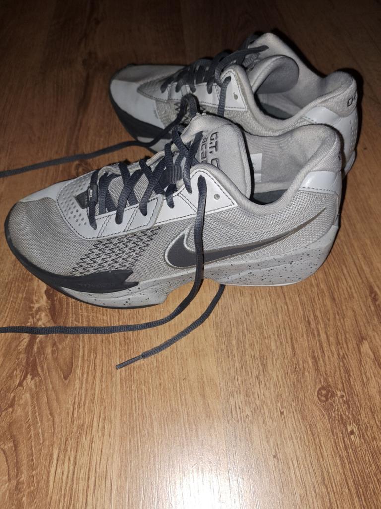 Nike zaalschoenen maat 38, Kleding | Heren, Schoenen, Ophalen of Verzenden, Zo goed als nieuw, Zwart