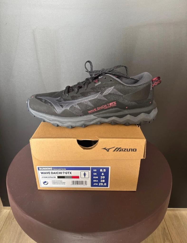 Mizuno wave daichi 7 gtx, dames 39, Nieuw, Ophalen of Verzenden, Sportschoenen, Zwart