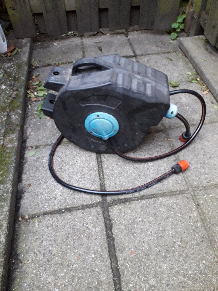 tuinslang haspel wandbevestiging zonder wandbeugel 20 mtr, Tuin en Terras, Tuinslangen, Ophalen, Gebruikt, Tuinslanghaspel