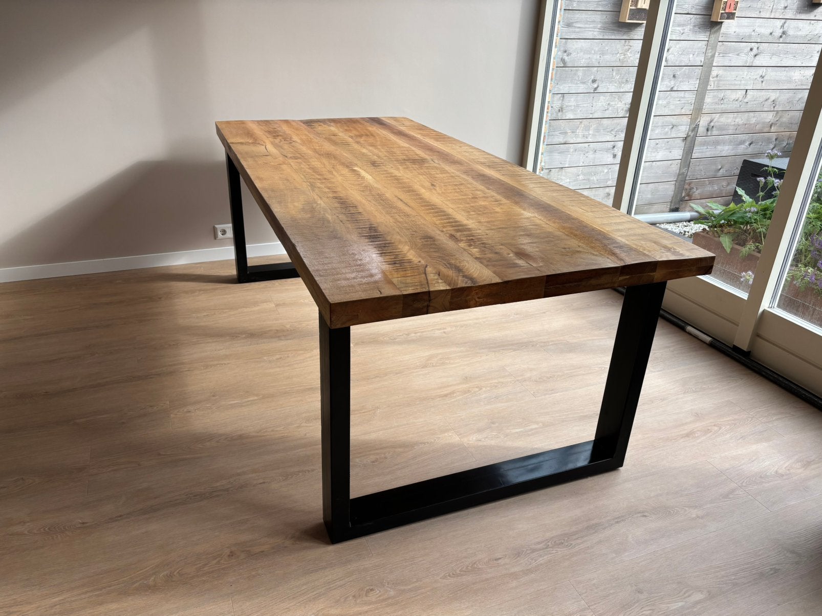 Tafel Donker Mangohout 220x100x78, 100 tot 150 cm, 200 cm of meer, Zo goed als nieuw, Vijf personen of meer