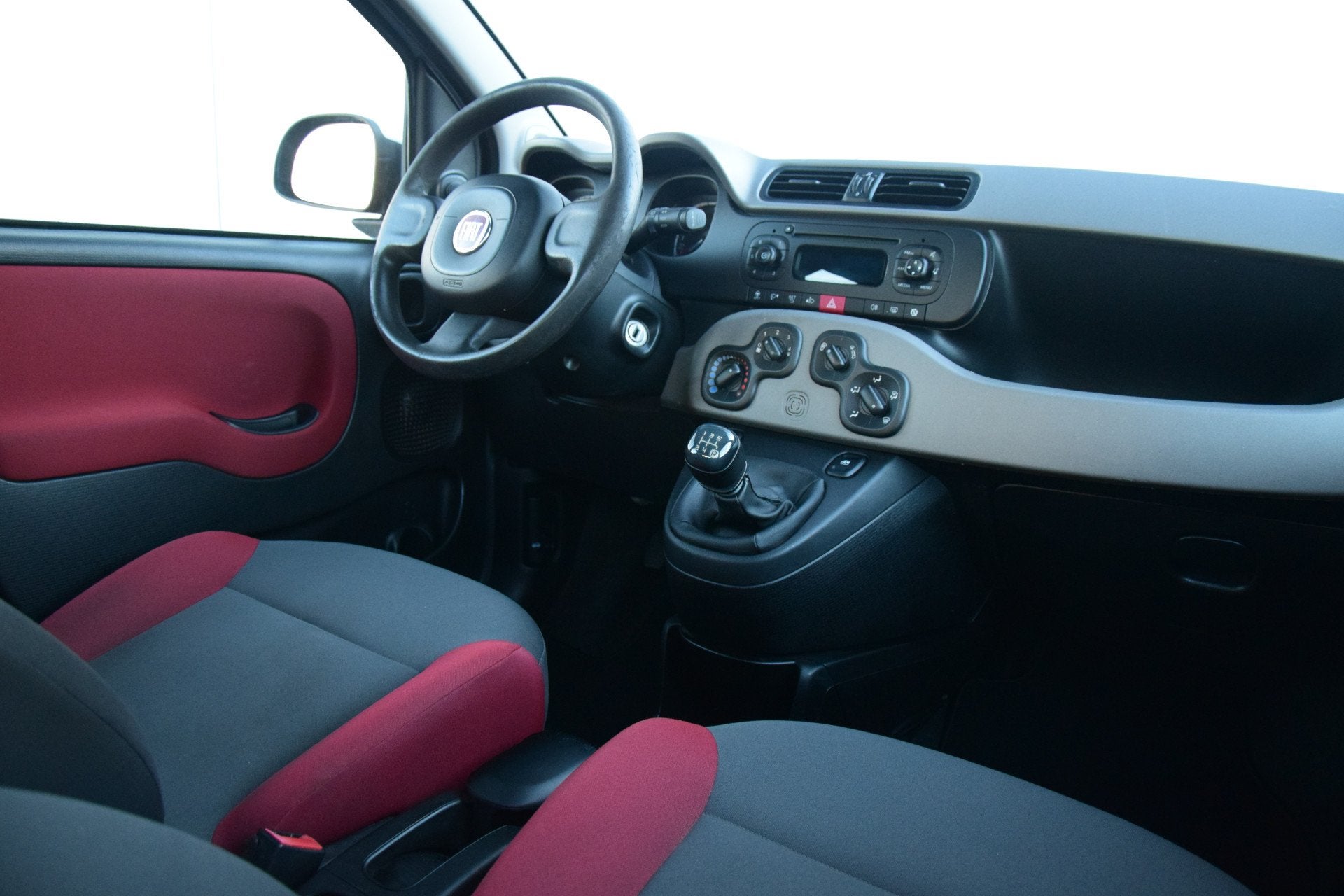 Fiat Panda 0.9 TwinAir Easy Airco 5 persoons! (bj 2013), Euro 5, Stof, Gebruikt, 31 €/maand