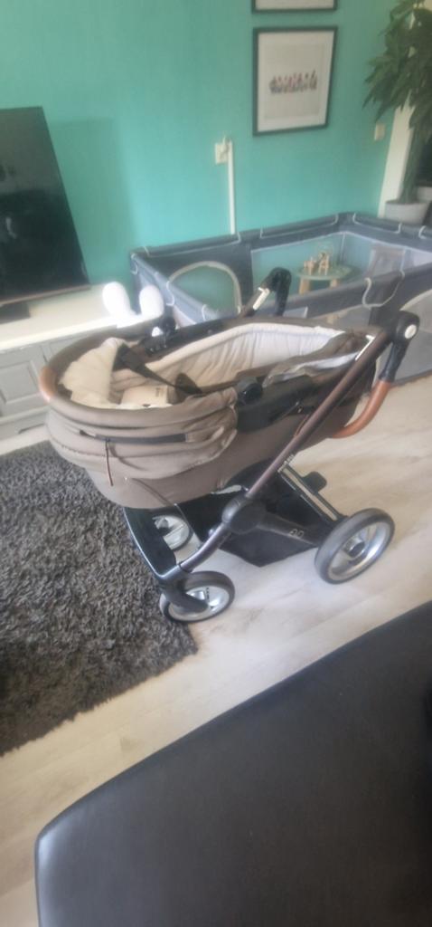 Mutsy Evo kinderwagen met reiswieg - Zo goed als nieuw, Ophalen, Zo goed als nieuw, Combiwagen, Mutsy