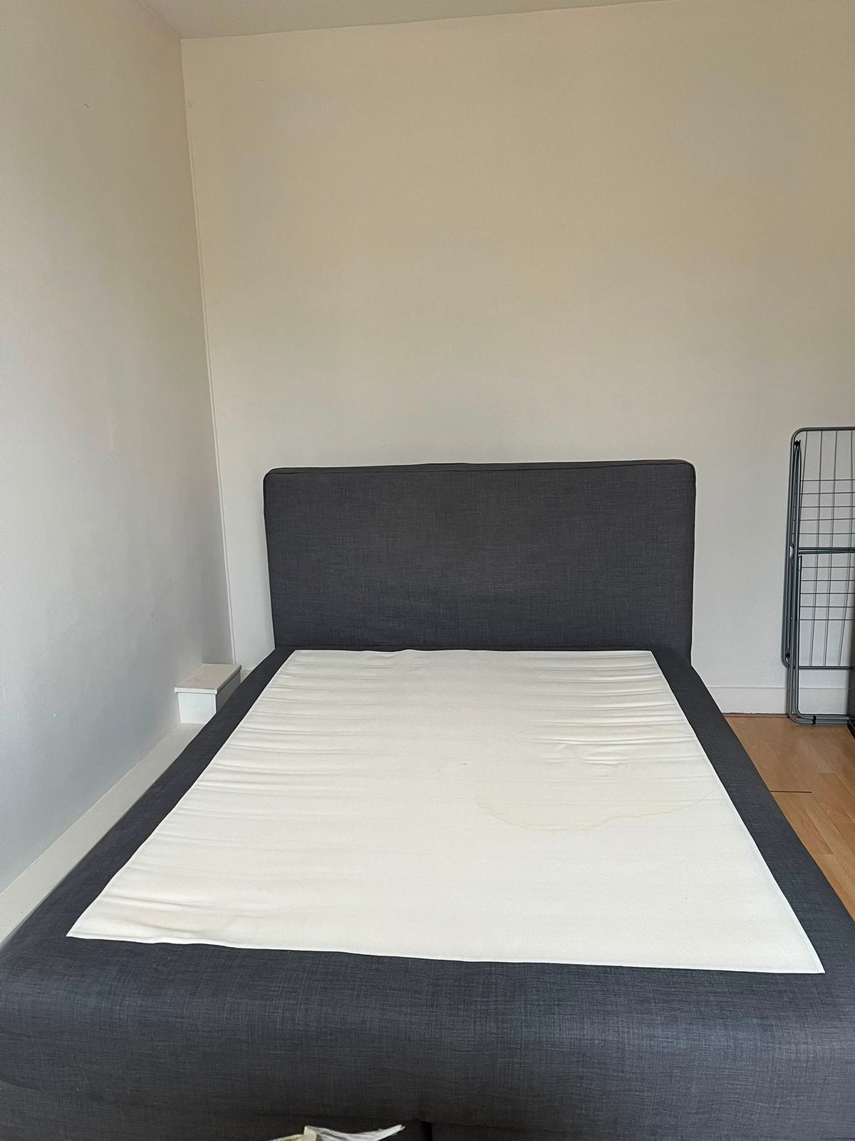 Boxpring zonder matras 200X160, Ophalen, Tweepersoons, Zo goed als nieuw, Grijs