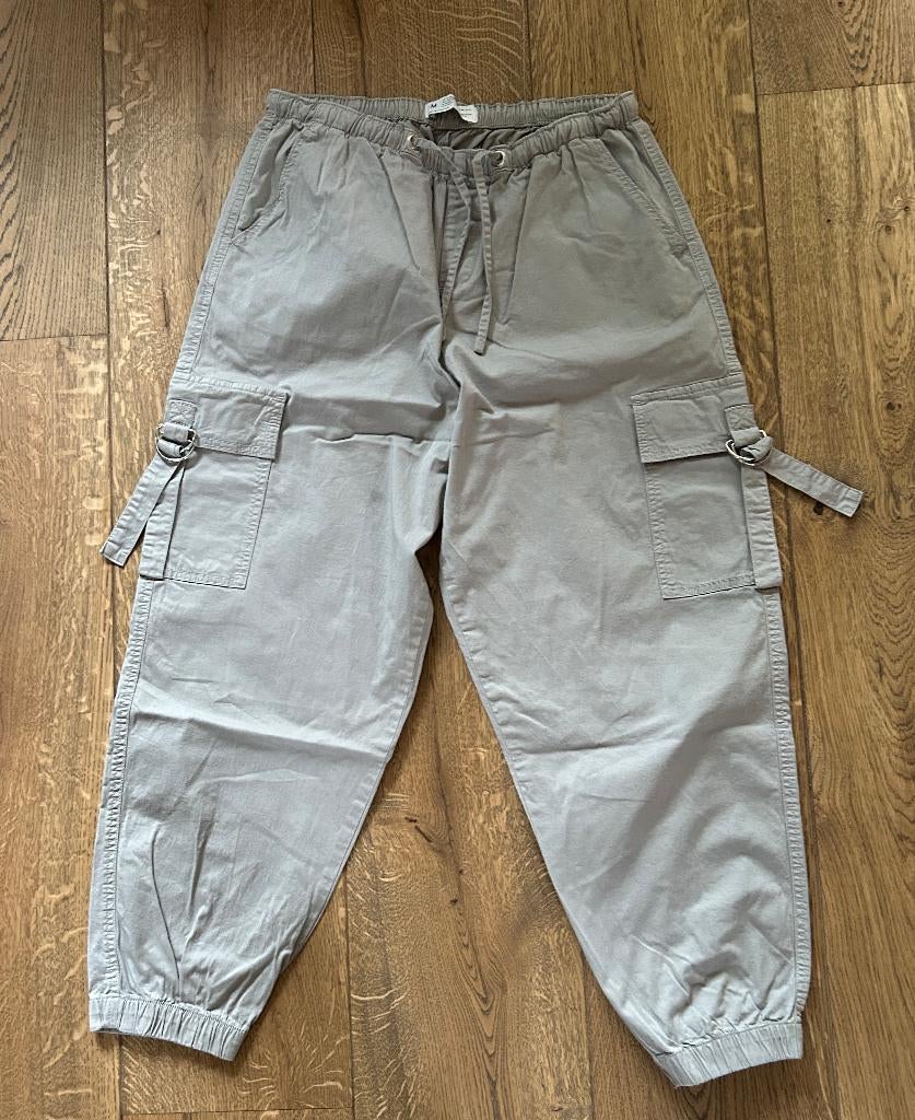 Primark lichtgrijze cargobroek / broek 7/8 lengte mt M 40-42, Maat 38/40 (M), Primark, Ophalen of Verzenden, Zo goed als nieuw