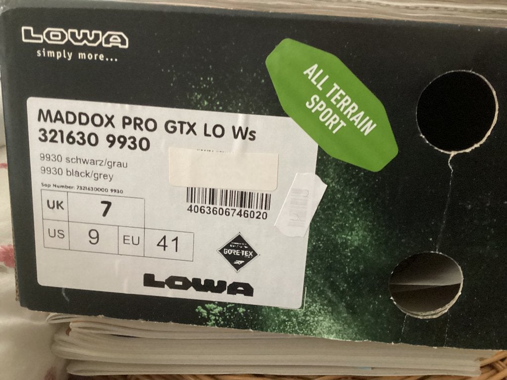 Wandelschoenen dames Lowa Maddox maat 41, Ophalen, Gebruikt, Schoenen