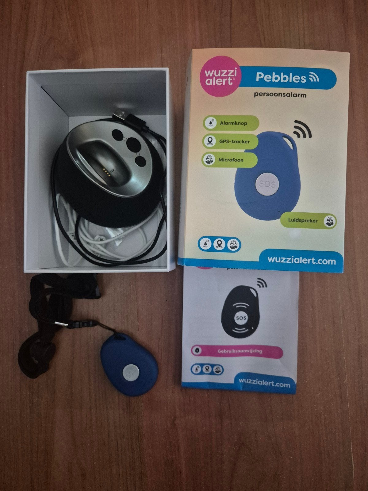 Wuzzi Alert Pebbles Persoonsalarm met GPS-tracker, Ophalen of Verzenden, Zo goed als nieuw