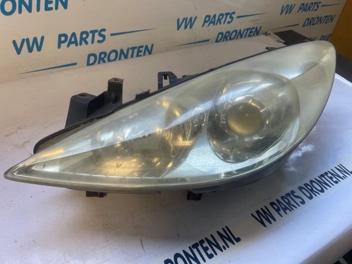 Koplamp links van een Peugeot 307, Gebruikt, -, Verzenden, -