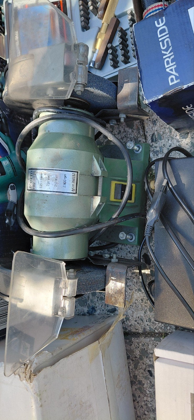 Ferm Werkbankslijpmachine FBG-125 (grof en fijn), Ophalen of Verzenden, Gebruikt, Minder dan 700 watt, Werkbankslijpmachine