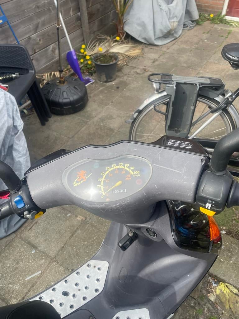 Peugeot Vivacity 50cc snor, Fietsen en Brommers, Ophalen of Verzenden, Gebruikt, Tweetakt, Peugeot