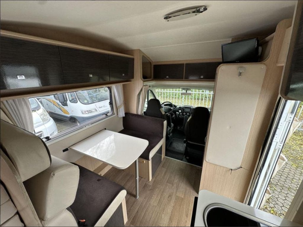 Rimor XGO 2017 AUTOMAAT-COMPACT 648CM Euro 6 AANBIEDING!, Caravans en Kamperen, Automaat, Ringverwarming, Fiat, Bedrijf