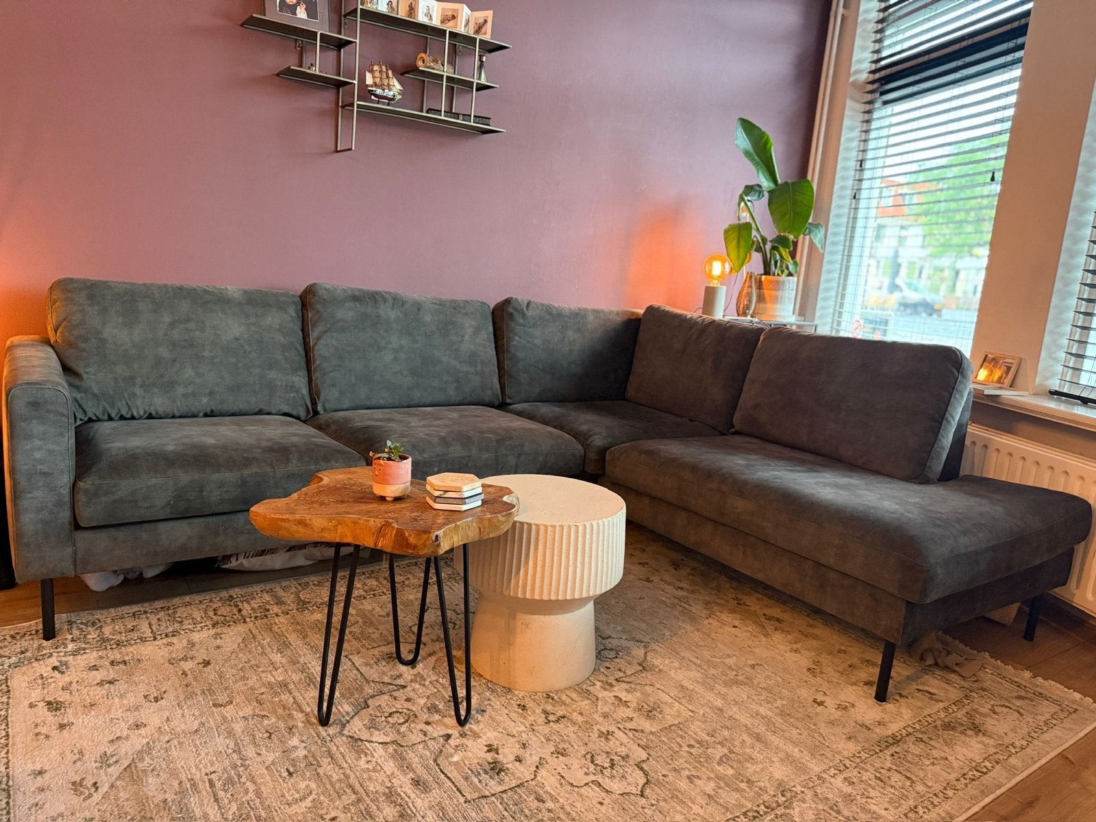 Moderne Hoekbank - Groen/ grijs velvet - Zo goed als nieuw, Huis en Inrichting, Ophalen, 250 tot 300 cm, 100 tot 125 cm, Hoekbank