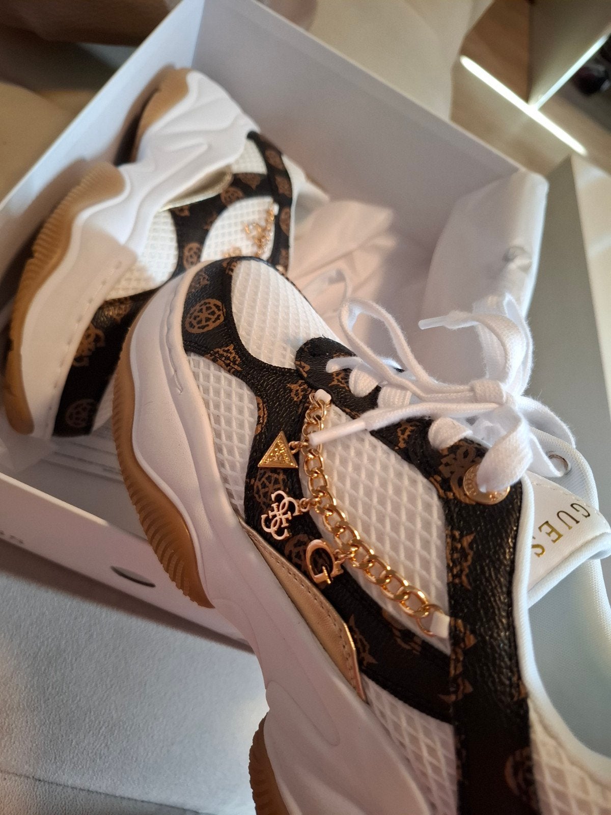 Nieuwe Guess Harpa dames sneakers maat 39, Guess, Wit, Nieuw, Ophalen of Verzenden